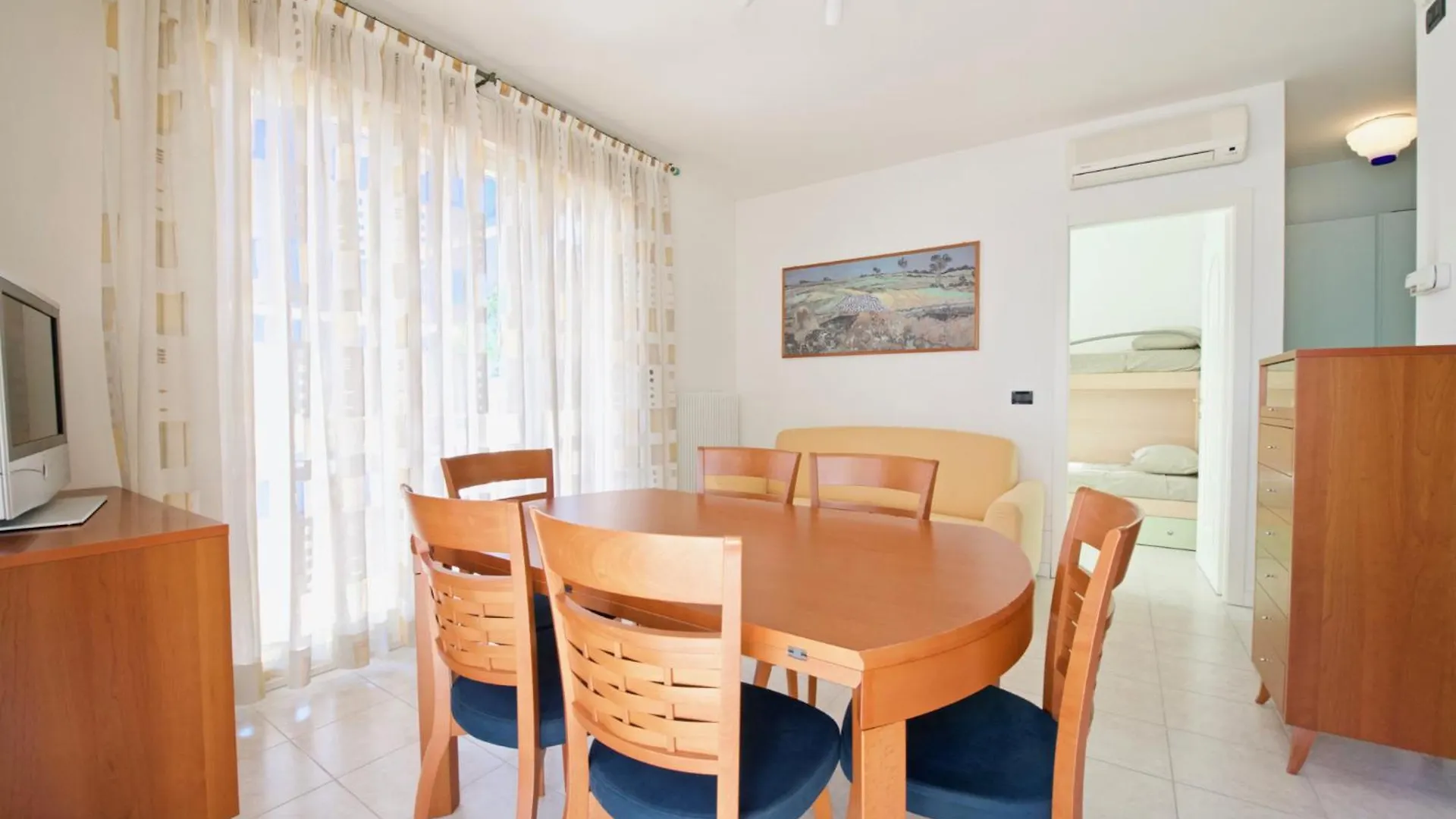 Costa Azzurra Apartment Lido di Jesolo 0*,  İtalya